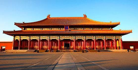 故宫建于哪个朝代？