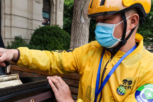 厦门发布要求连送4小时外卖20分钟内不派单，为何制定这一规定？