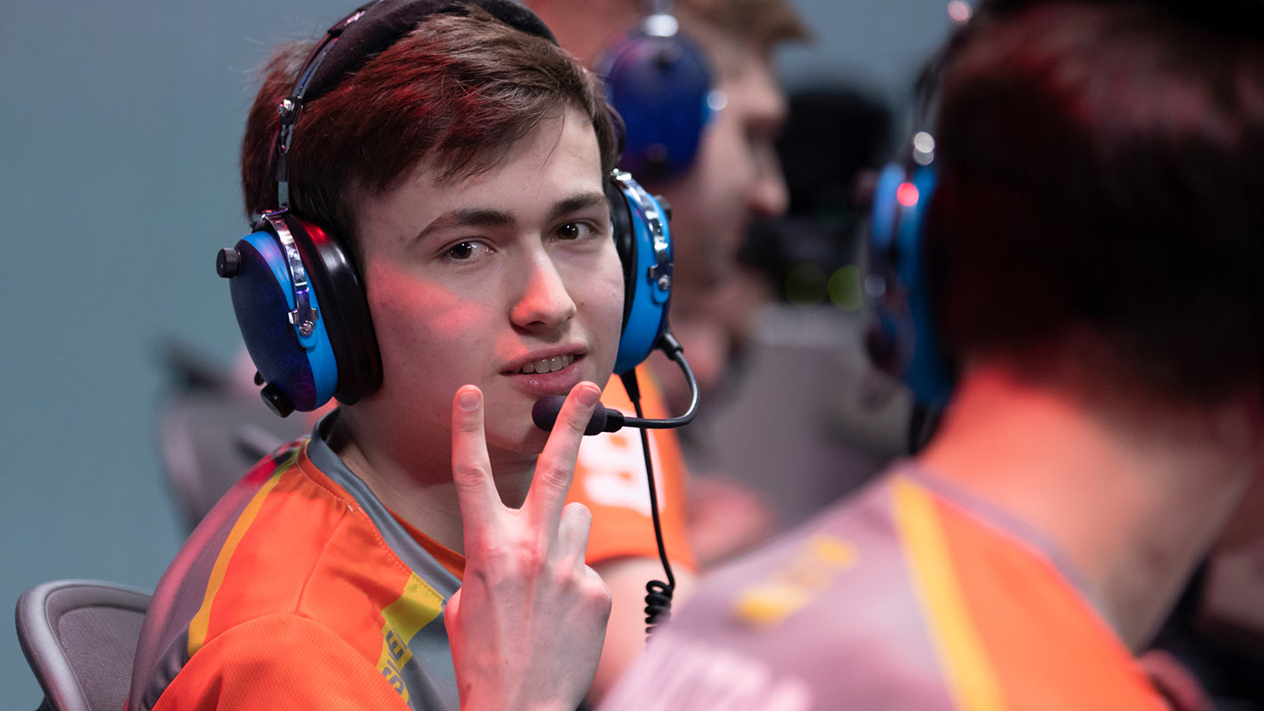 电竞明星Alarm突然去世，他在电竞圈是个怎样的风云人物？