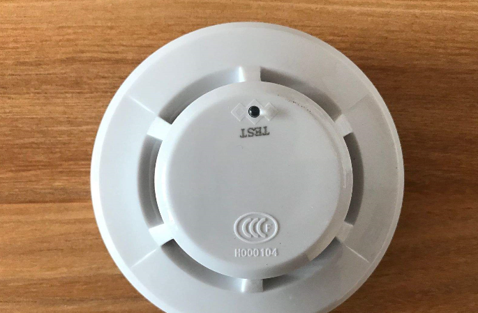 消防烟感国家标准安装的间距是多少?