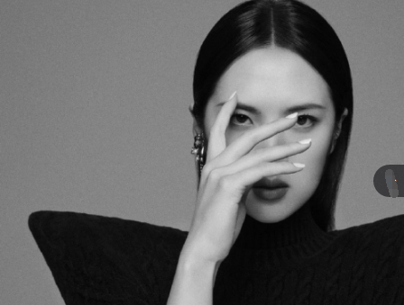 姚安娜姐姐是谁?