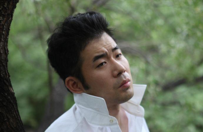 刘丰源晒照官宣得女喜讯,他是哪位女星的绯闻男友?