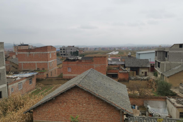 云南姐妹俩被妹妹前夫刺死,感情问题就非得拨刀相向吗?