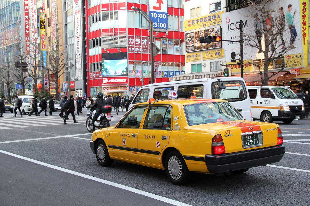 日本出租车开始送外卖了,那日本的外卖员呢?