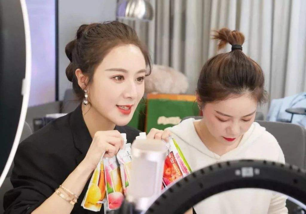 薇娅被罚前已与丈夫注销合伙企业，从此举中体现出了什么？