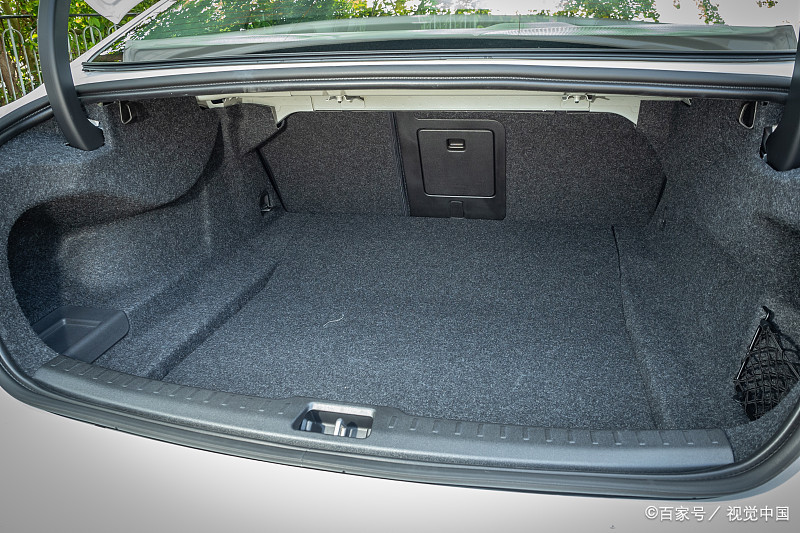 落地价在30万左右的车，每个月花销是多少呢？