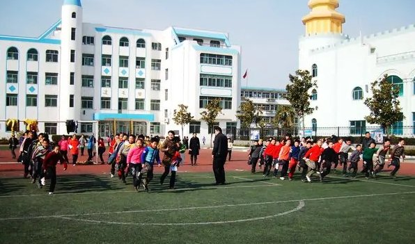 江苏省淮安市新安小学是谁创办的？