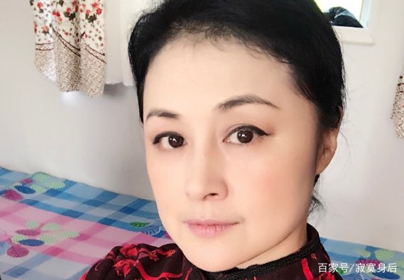 赵本山和于月仙关系曝光,骗了我们多年,难怪赵本山力捧她,什么关系呢?