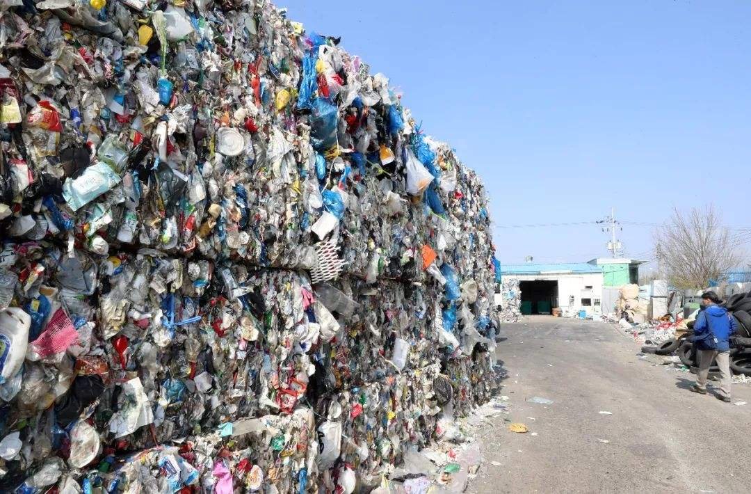 江苏退运3346.6吨韩国“洋垃圾”，背后的原因是什么？