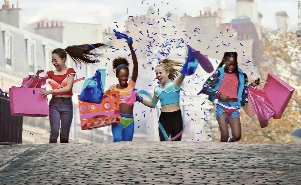 Netflix为新片宣传道歉，他们的海报真的有问题吗？