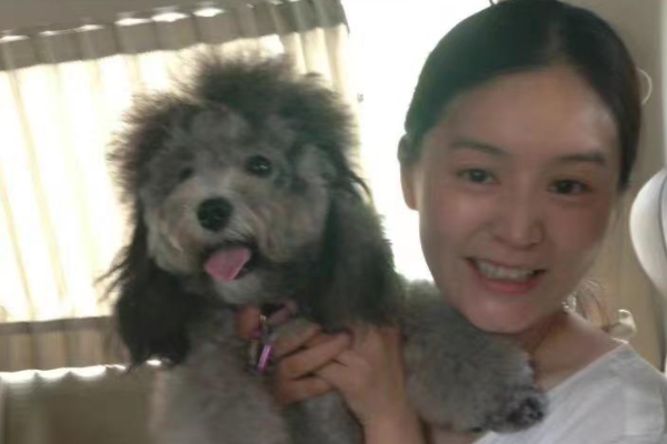 37岁柏雪退圈15年曝近照，与奥运女神孙一文同框，如今她过的怎么样？