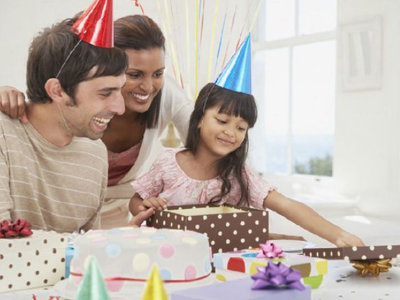 请问闰月出生的人怎么过生日