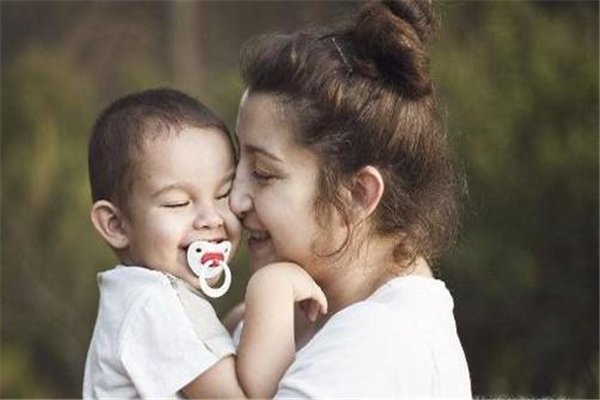 做梦梦到抱着小孩子什么意思?