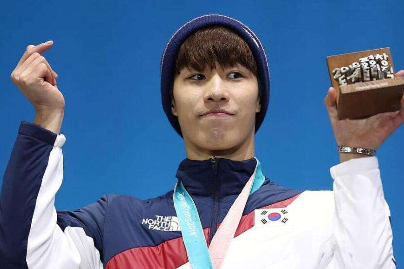 黄大宪夺冠,韩国解说沸腾了,你对这一幕有什么看法?