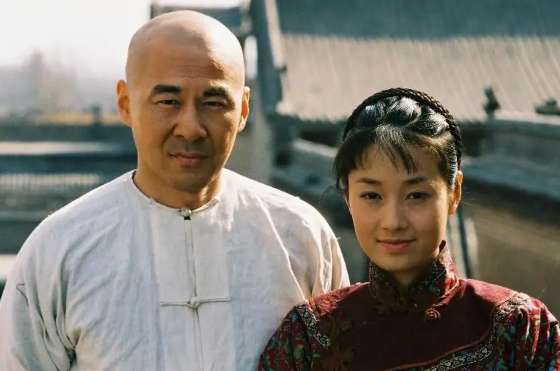 《乔家大院》乔致庸第一任妻子是谁家姑娘？