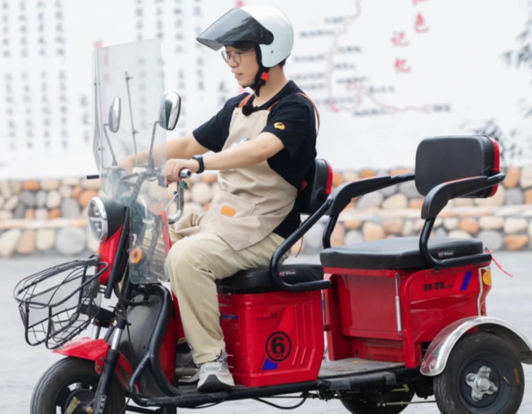 杨迪晒三轮车驾照，三轮车驾照的有效期为多长时间？