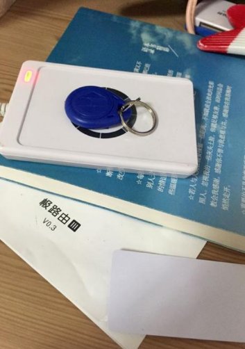 苹果手机如何复制磁卡开门?