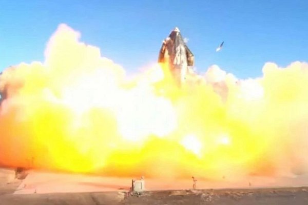 SpaceX星舰着陆时发生爆炸,发生爆炸的原因是什么?
