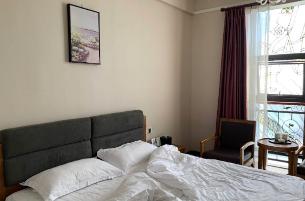 马鞍山一醉酒女子死于客房酒店被判赔9万,酒店在此事中有相关责任吗?