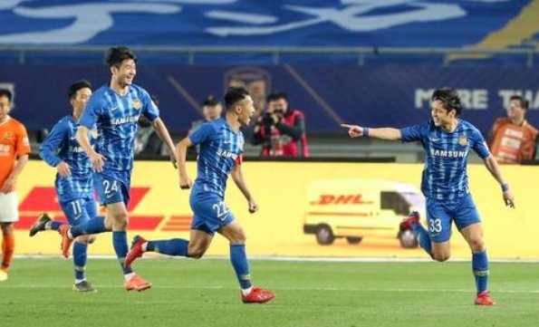 江苏苏宁足球俱乐部宣布停止运营，昔日的中超冠军为何落得如此田地？