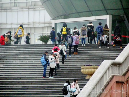 南京财经大学是211吗?