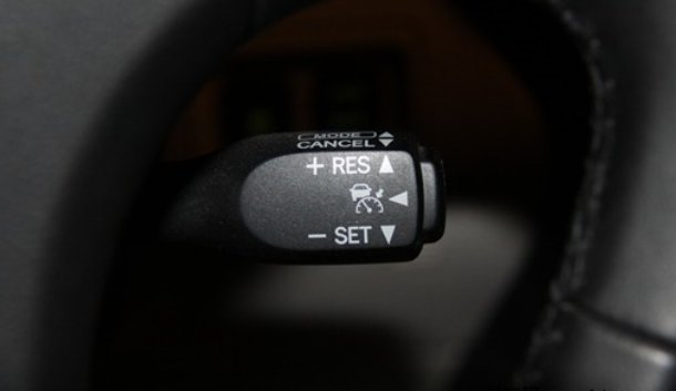 定速巡航失控这么危险的事你该如何应对？