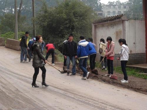 家长没参加学校大扫除被面谈，家长有必要参加学校大扫除吗？