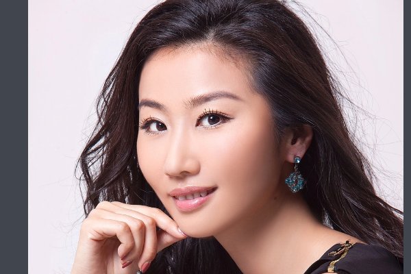 李莉的个人资料简介