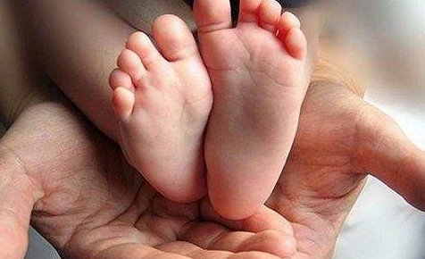 代表建议男性陪产假不低于几天?