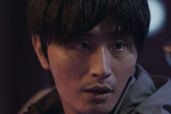 《扫黑风暴》中，邢飞究竟是正派还是反派？