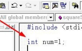 C语言中如何定义全局变量？