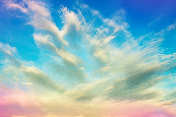 什么什么的天空呀？