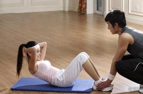 徒手健身和去健身房健身相比，有哪些区别？