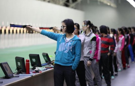 奥运会用的气步枪和气手枪具体有什么区别?