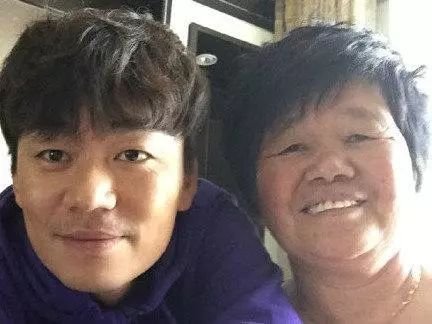 王宝强的儿子是不是亲生的