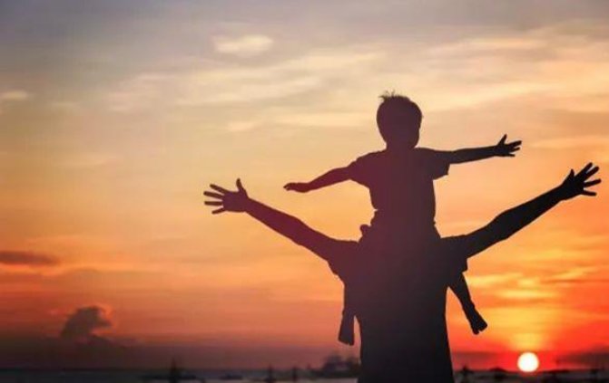 到底的近义词是什么？