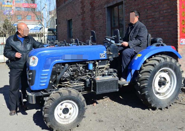 世界上第一辆拖拉机谁发明的?