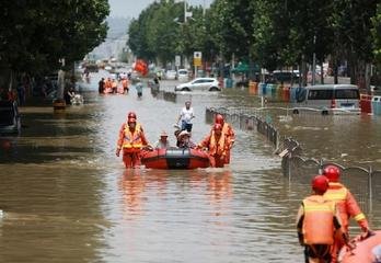 郑州特大暴雨灾害瞒报死亡失踪人数139人，都有哪些相关人员被问责？