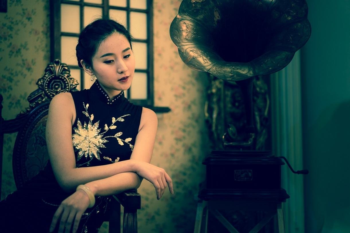 分手在那个秋天歌词