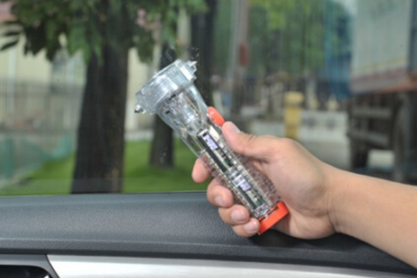 汽车安全锤那个牌子好