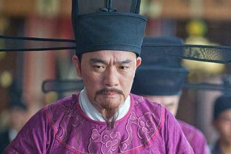 姓何的历史名人有哪些？