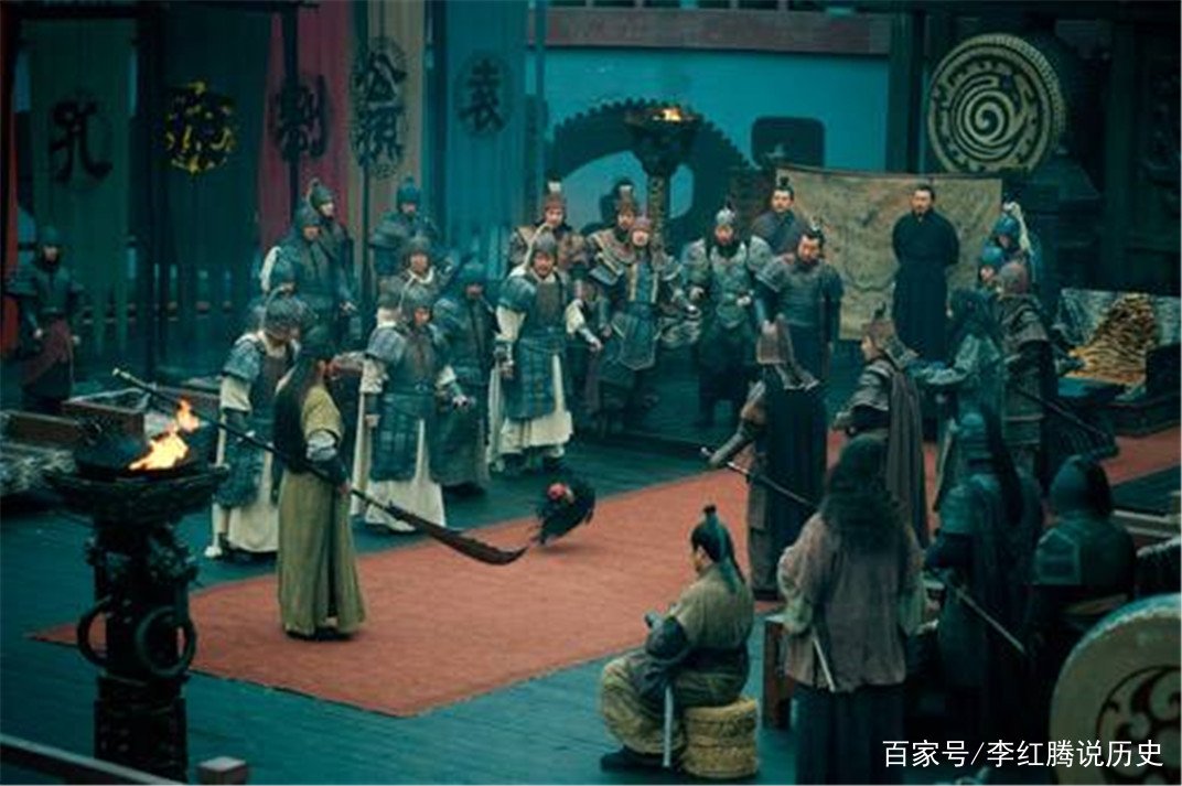 华雄是谁杀的呢？