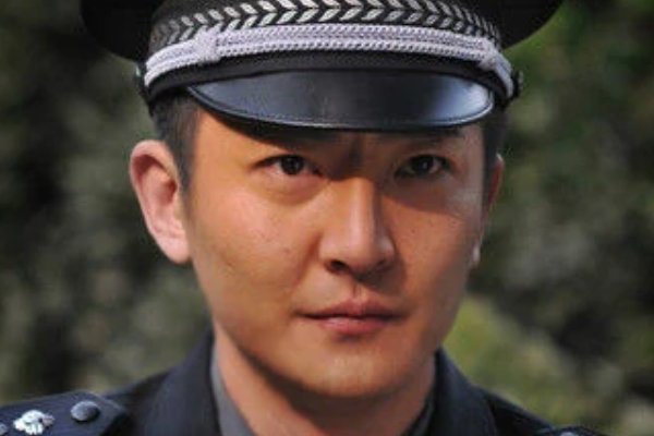 《营盘镇警事》的演员有哪些?