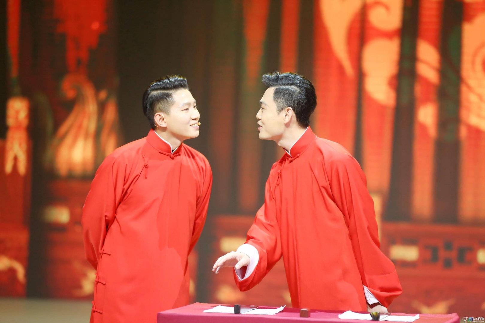 相声讲究三分逗七分捧,这句话是逗哏客气,还是捧哏真的占了七分的分量?