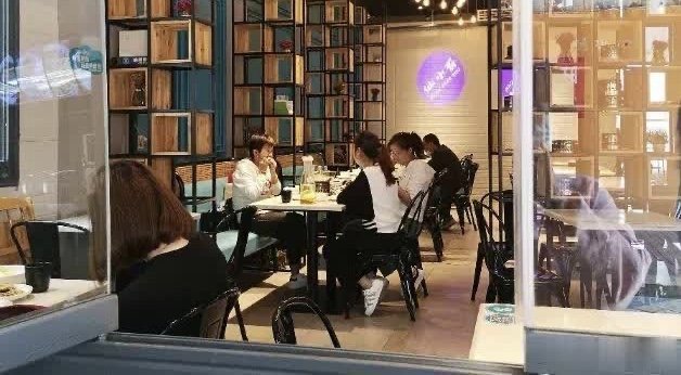 外出就餐本是放松之事,商务部规定不能超过2小时是否合理?