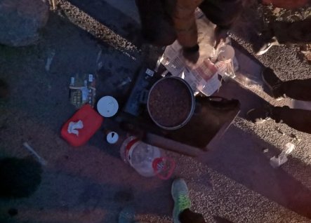 一男子高速路上违停吃火锅，此事具体是何情况？