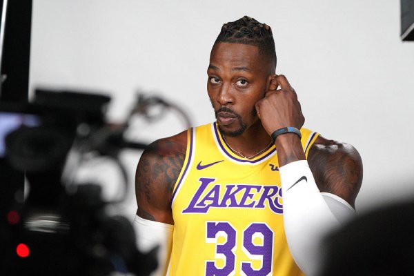 8投8中，百分百命中率，霍华德能不能顶替麦基成为首发中锋？