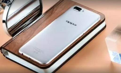 打电话给朋友提示呼叫转移是怎么回事