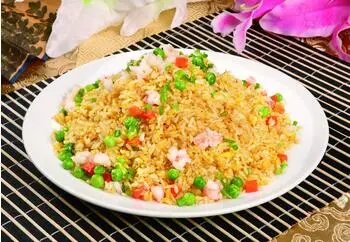 你觉得南京的老头酸豇豆炒饭和金口福炒饭，哪个更好吃？