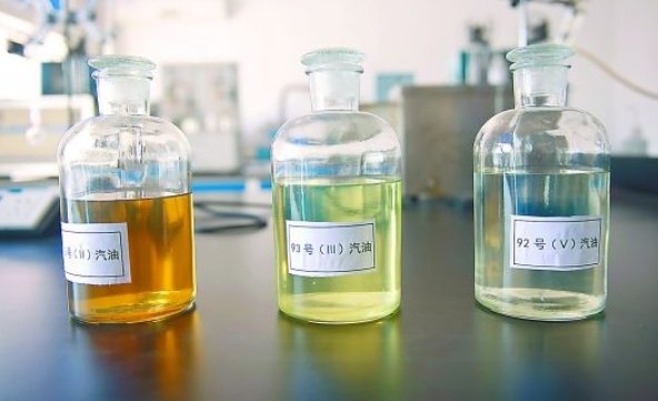 一吨汽油有多少升？